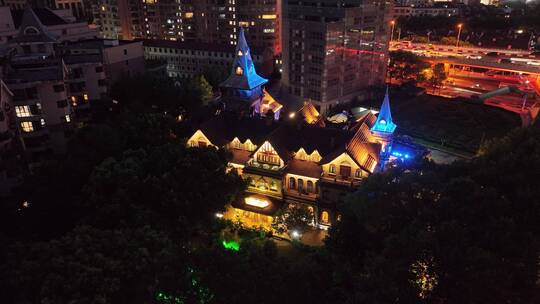 上海马勒别墅城堡北欧建筑夜景航拍4K