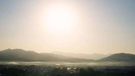 唯美日落夕阳山雾缭绕希望曙光山川云雾黎明