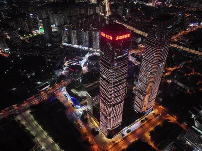 云南万达昆明双塔夜景西山区航拍延时城市夜