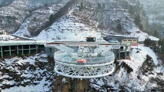 爱情恋人天空之恋冬季峰林峡青龙峡谷山河