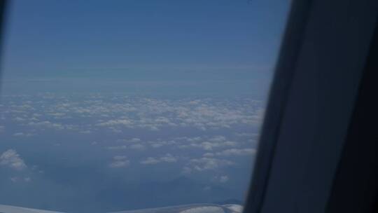 从飞机上看窗外