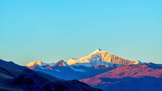 西藏高原雪山日出日落延时