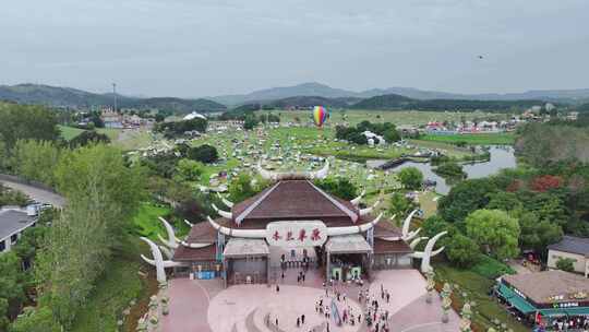 武汉木兰草原景区户外露营节