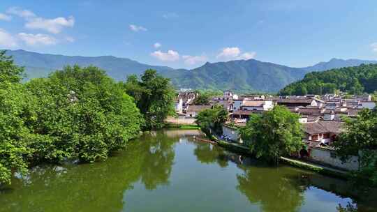 航拍中国传统水墨风安徽黟县宏村景区