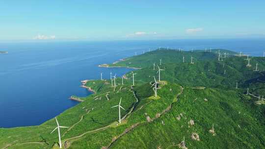 4K 海岛风车山风力发电、绿色清洁能源航拍