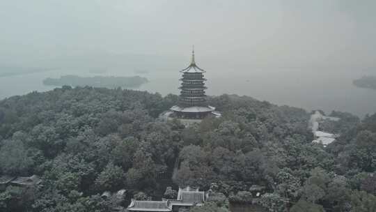 杭州西湖雷峰塔雪景