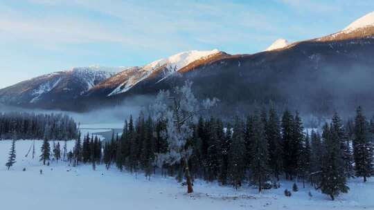 新疆阿勒泰地区喀纳斯景区雪景航拍
