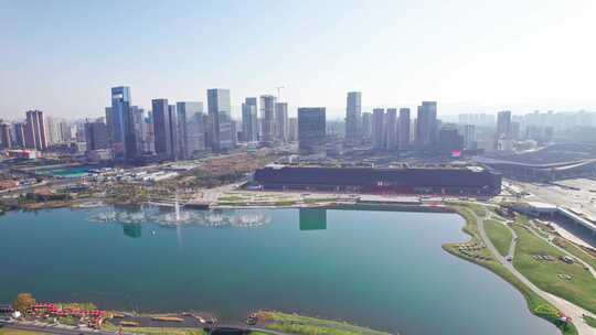 成都天府国际会议中心秦皇湖喷泉秀航拍实时视频素材模板下载