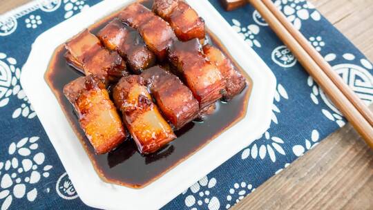 切片五花肉新鲜食材烹饪红烧肉4k视频