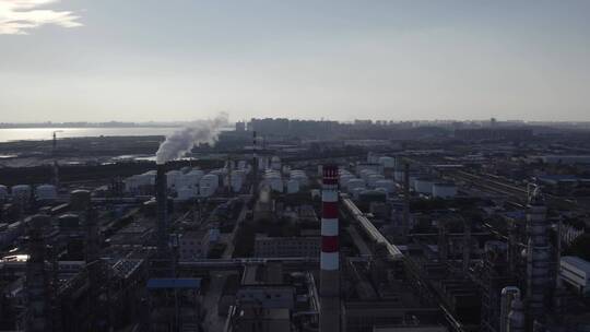 4k  航拍城市工业石油化工工厂厂房特写