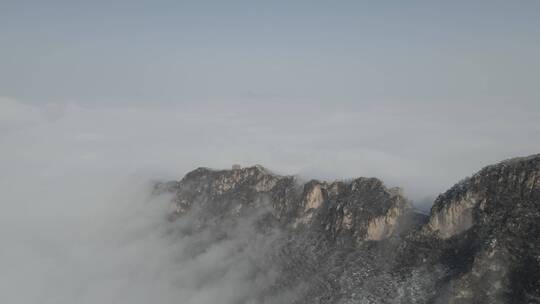 长城雪后冬季云海雪景航拍高清