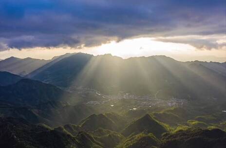 落日奔赴山海，晚霞是最浪漫的告白