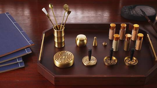 精美的手工制作沉香的铜制工具