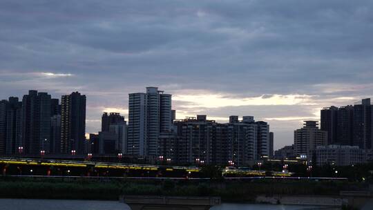 咸阳夜景延时火烧云晚霞