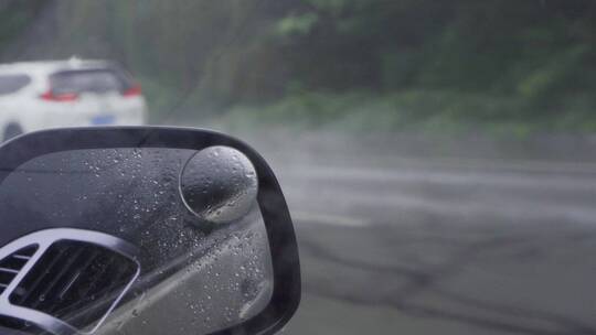 雨天开车升格