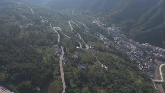 湖北恩施乡村蜿蜒盘山公路自然风光航拍