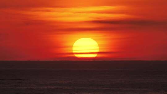 大海夕阳落日黄昏火烧云大太阳唯美自然风光视频素材模板下载