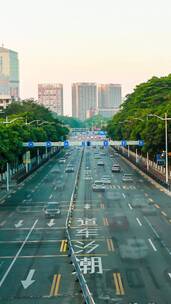 城市道路日转夜延时摄影