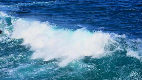 大海巨浪海浪海水浪花翻滚波涛汹涌