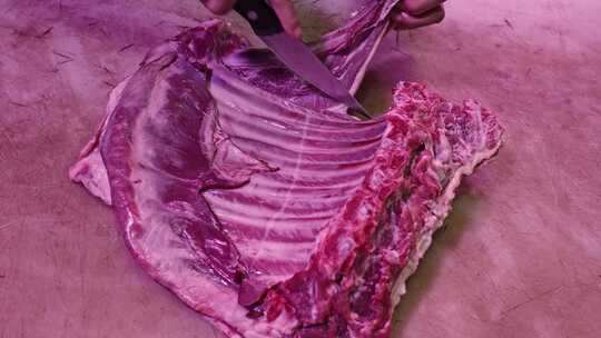 菜市场肉铺剁羊排骨视频素材模板下载