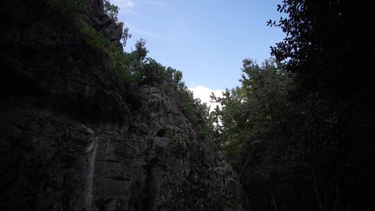 杭州飞来峰灵隐寺青林洞