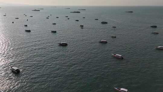 海平线上的船只（无人机）