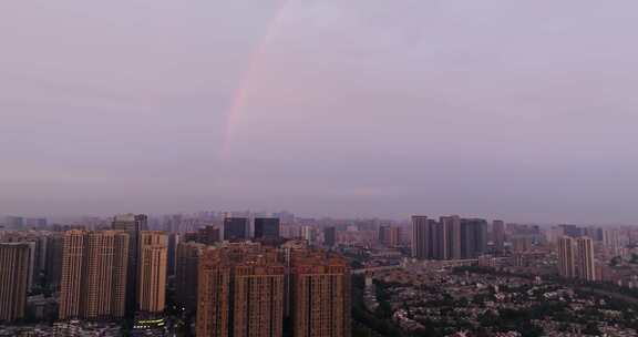 夏日黎明航拍成都市风景日出彩虹景观