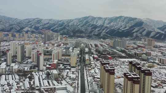 航拍城市雪景  雪后县城