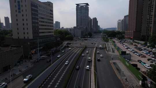 武汉珞喻路光谷方向道路航拍