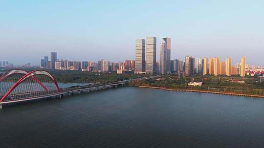 江西南昌艾溪湖大桥商务区CBD城市天际线