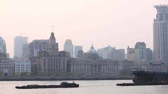 长江航运-上海黄浦江上的采砂船视频素材模板下载