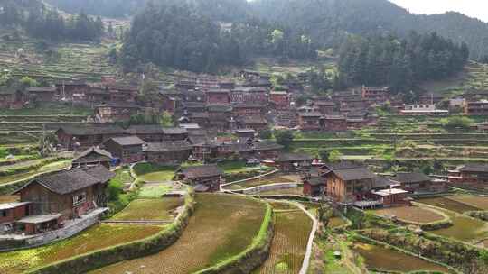 原创 贵州黔东南雷山县白岩苗寨航拍风光