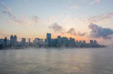湖北宜昌早上平流雾