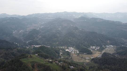 航拍山村风景