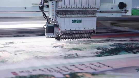 非遗民俗文化生产流水线机器刺绣作业场景