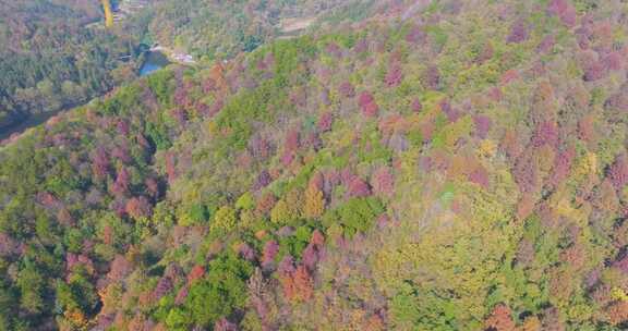 武汉木兰天池风景区深秋风光