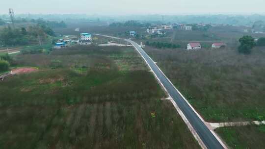 航拍乡村田野公路