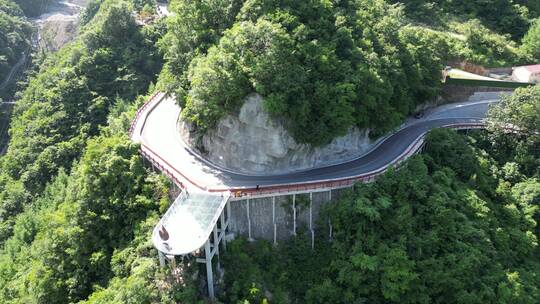 祖国巍峨山川蜿蜒山路航拍