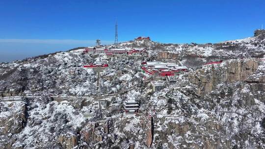 雪后的泰山美如画