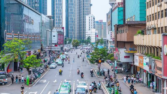 郑州市城市街道商城路人流交通