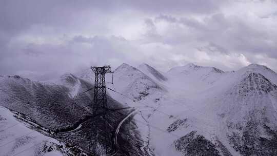 青海祁连山达坂山雪山航拍