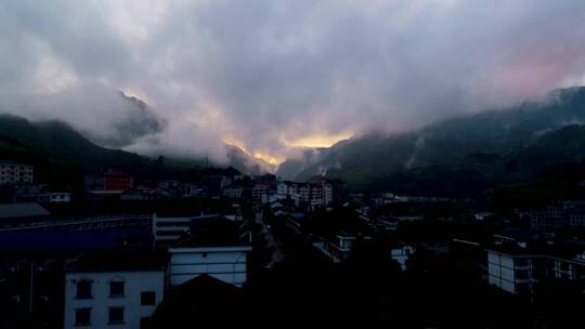 4K航拍清晨云雾缭绕大山日出风景合集