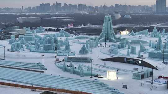 航拍哈尔滨冰雪大世界晚霞夕阳朝霞灯光夜景