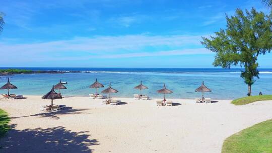 浪漫热带海岛沙滩大海空镜