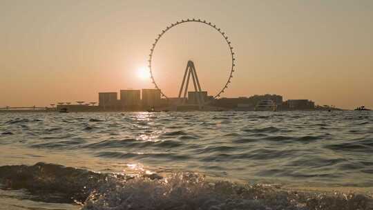 摩天轮，迪拜，海浪，天空