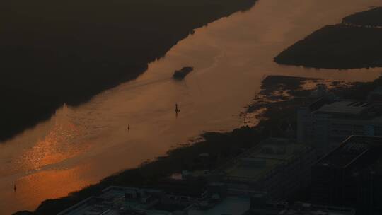 深圳福田河套视频深圳河入海口的货船