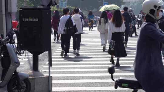 4K素材 街上人流 马路红绿灯