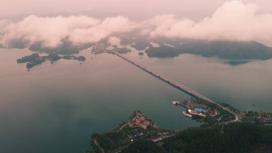 大气磅礴杭州千岛湖大桥航拍大范围云海延时视频素材模板下载