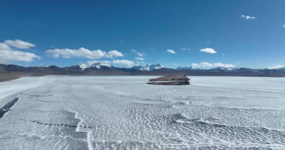 航拍西藏山南普莫雍错冬季蓝冰喜马拉雅山4K