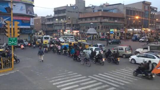 印度十字路口的交通